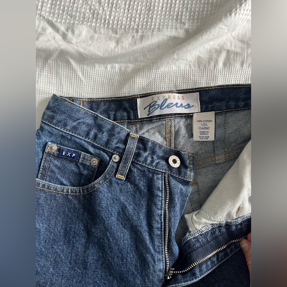 🌊 Blue jeans - Picture 2 of 4